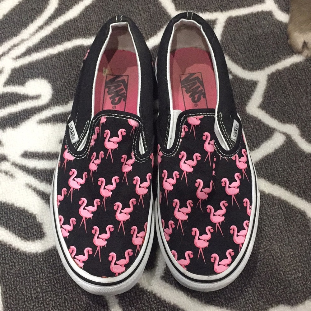 Flamingo vans